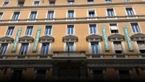 cover_chi_siamo_nero_hd